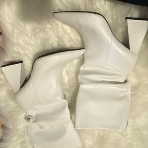 Elegant White Women's Boots